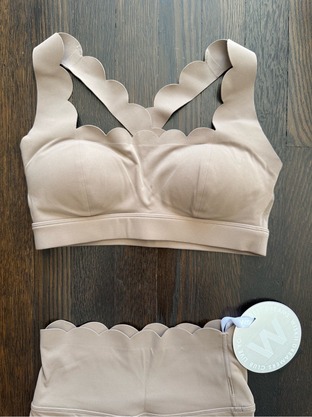 Scallop-Trim Seamless Sports Bralette in Nude - Picture 3 of 8